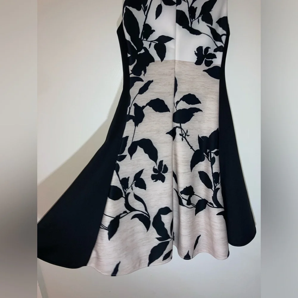 DKNY Floral Fit and Flare size 2‎ - Picture 4 of 8